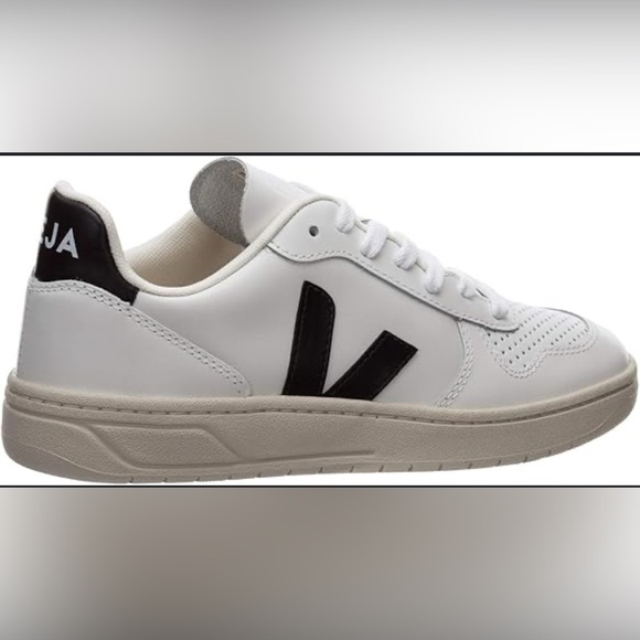 Veja White and Black Women’s Shoes size 6 - Picture 1 of 12